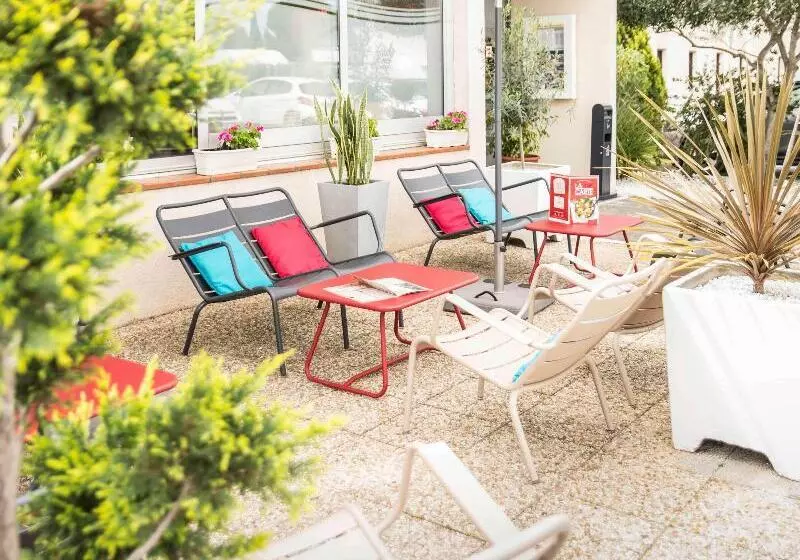 هتل Ibis Narbonne