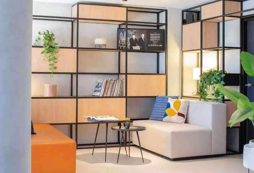 ホテル Ibis Nice Aéroport Promenade Des Anglais