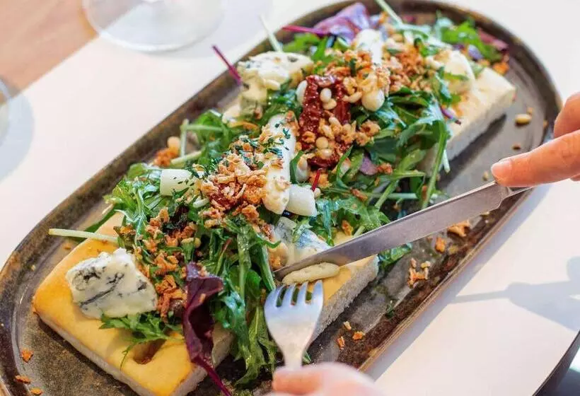 ホテル Ibis Nice Aéroport Promenade Des Anglais