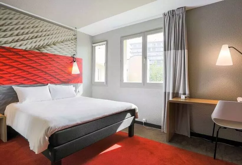 فندق Ibis Saint Etienne  La Terrasse