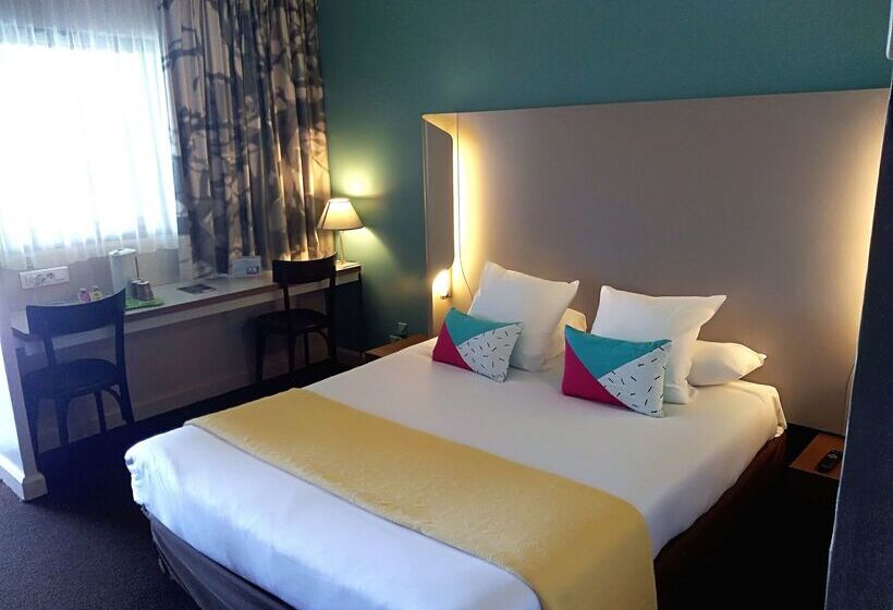 Отель Kyriad Carcassonne Aeroport