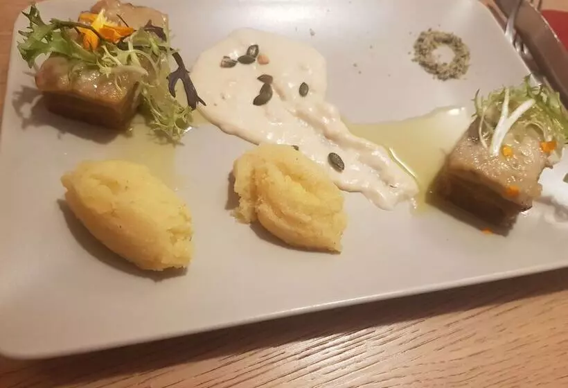 هتل Kyriad Carcassonne  Aeroport