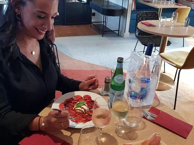 هتل Kyriad Carcassonne  Aeroport