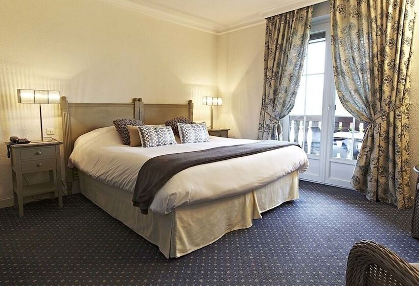 هتل La Clairière