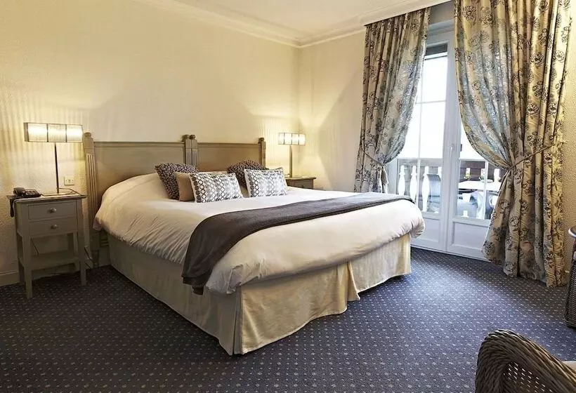 Отель La Clairière