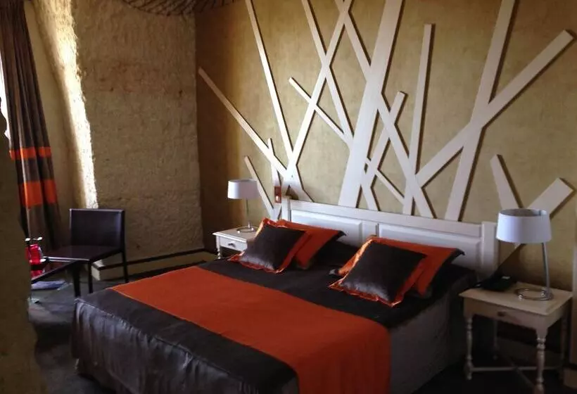 Отель Les Hautes Roches