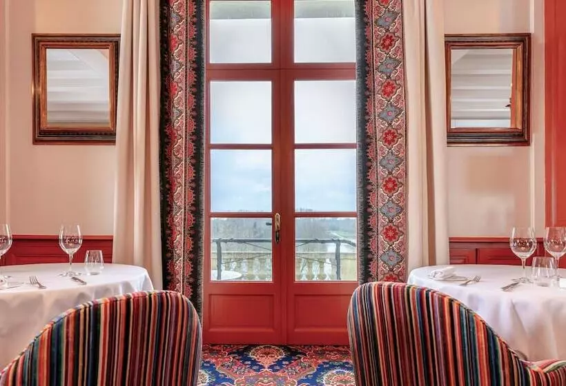 Отель Les Hautes Roches