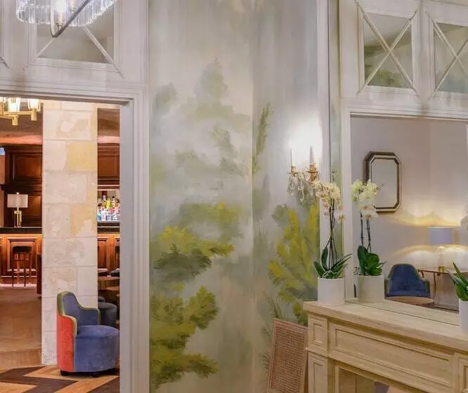 Отель Les Hautes Roches