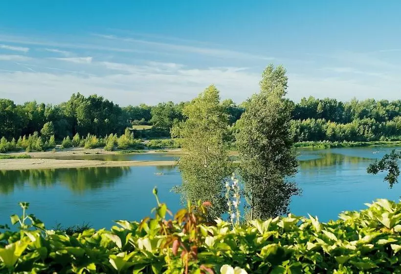 Отель Les Hautes Roches