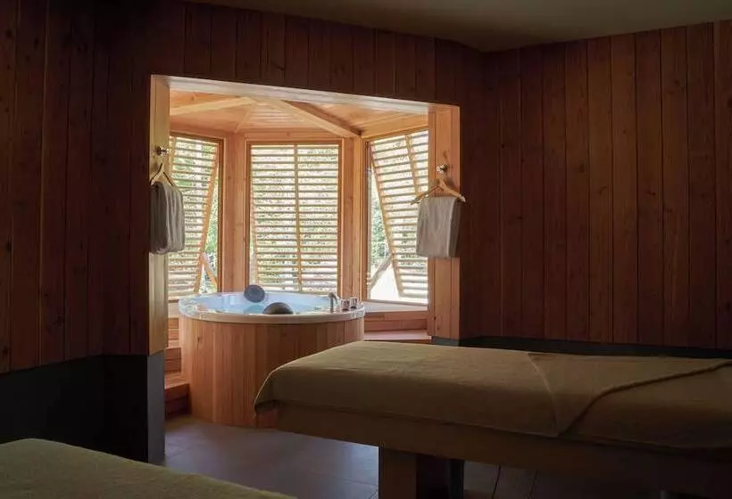 فندق Les Sources De Cheverny