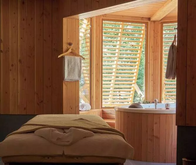 فندق Les Sources De Cheverny