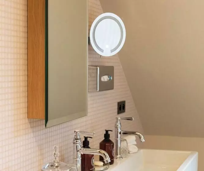 فندق Les Sources De Cheverny