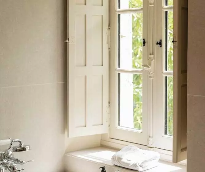 فندق Les Sources De Cheverny