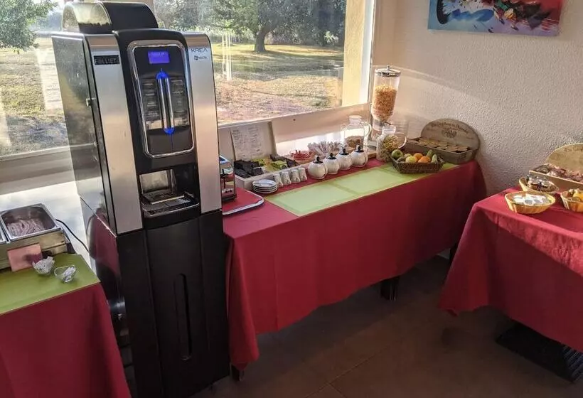 Отель Logis De La Loire