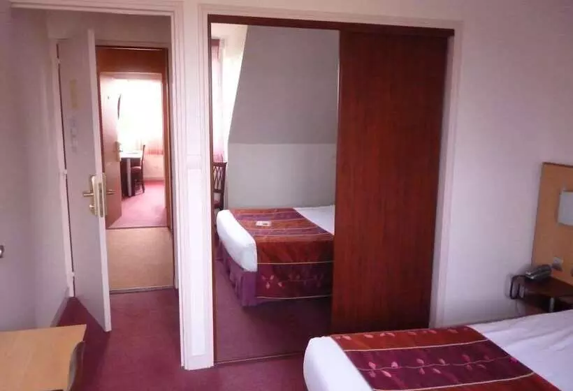 Отель Logis De La Loire