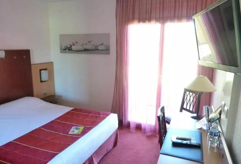 Отель Logis De La Loire