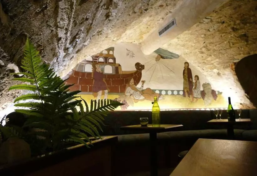 Logis Hotels Le Champalud Restaurant La Citadelle