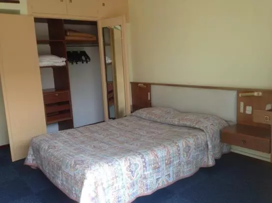 호텔 Hôtel Moderne