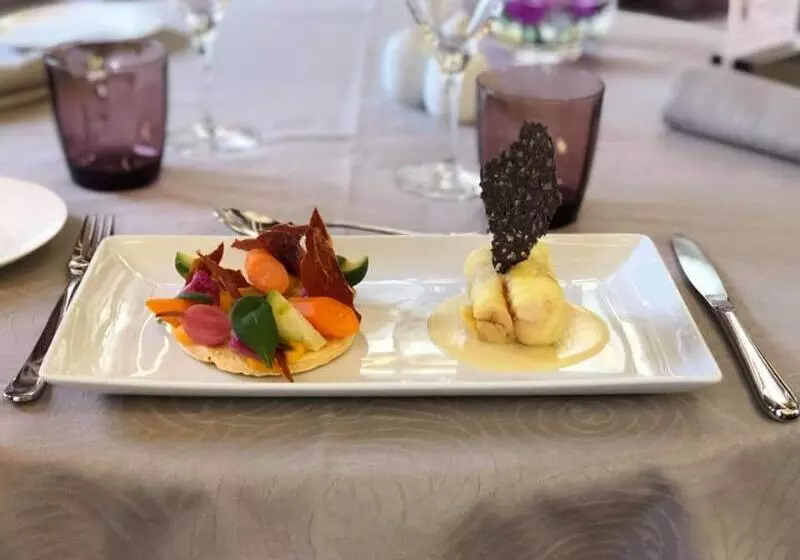 Отель Les Vallées Labellemontagne