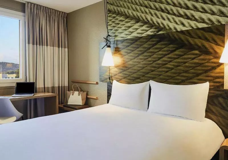 ホテル Ibis Toulon La Seyne Sur Mer