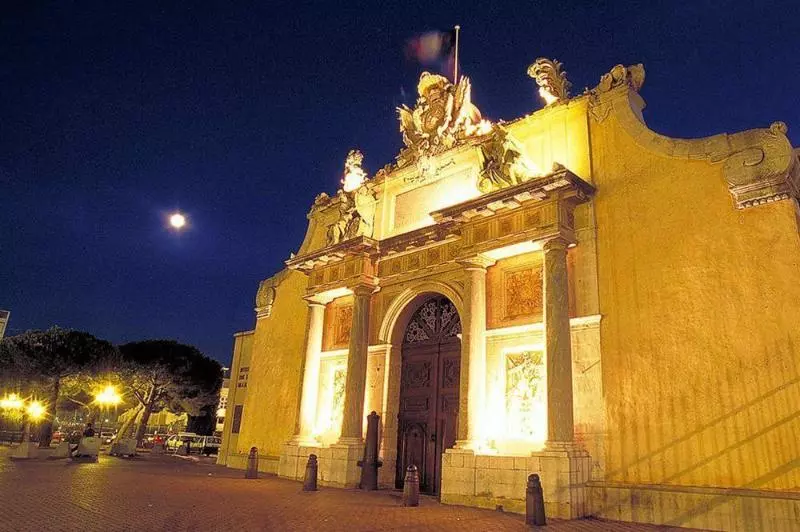 ホテル Ibis Toulon La Seyne Sur Mer