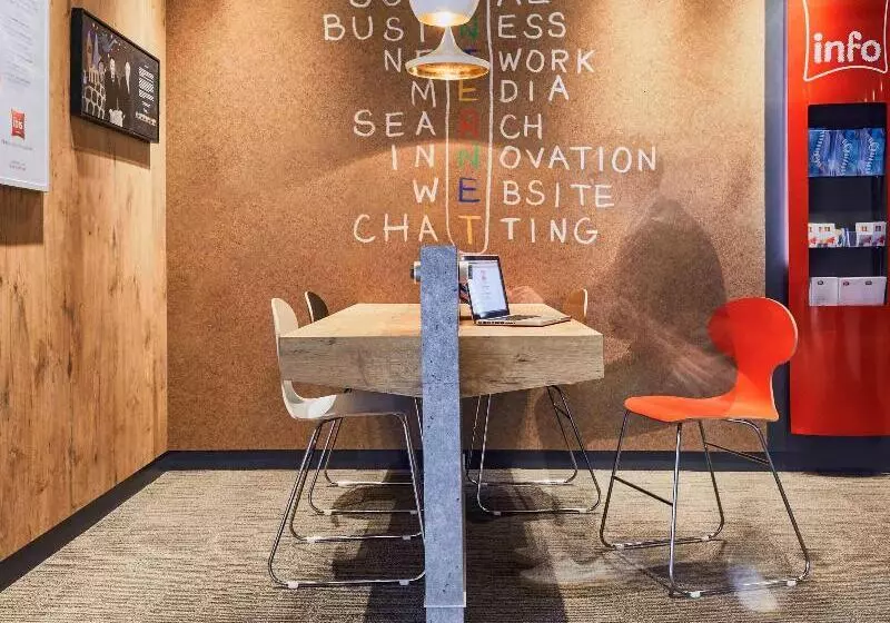 ホテル Ibis Toulon La Seyne Sur Mer