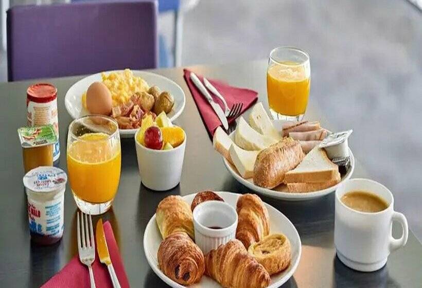 B&B HOTEL Cergy Port