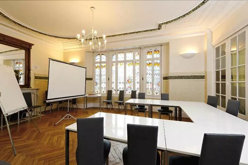 فندق De Normandie