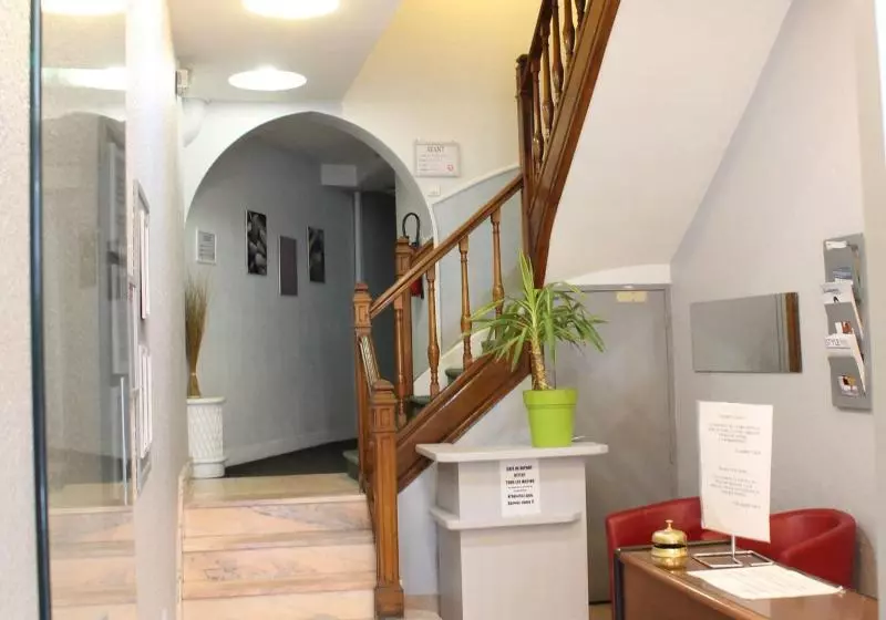 فندق De Normandie