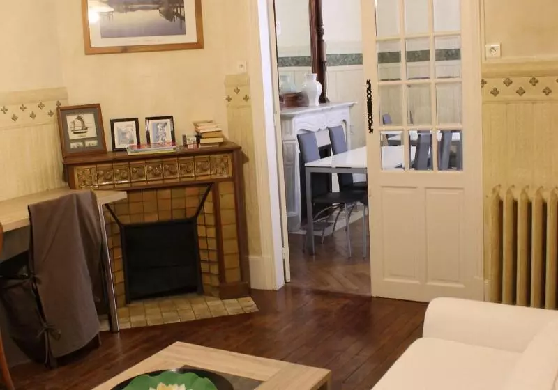 فندق De Normandie