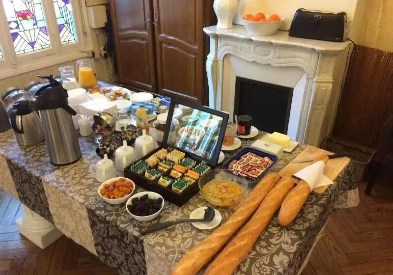 فندق De Normandie