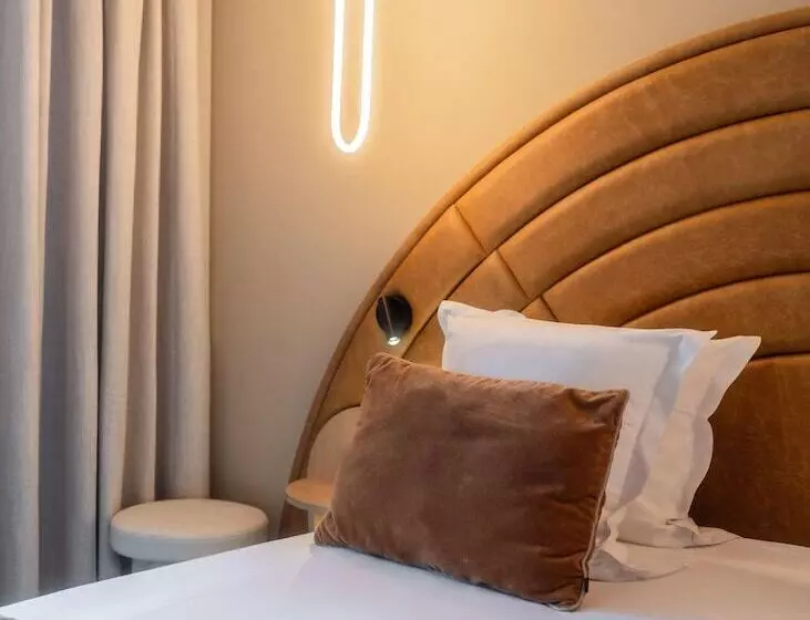 Отель Fahrenheit Seven Courchevel