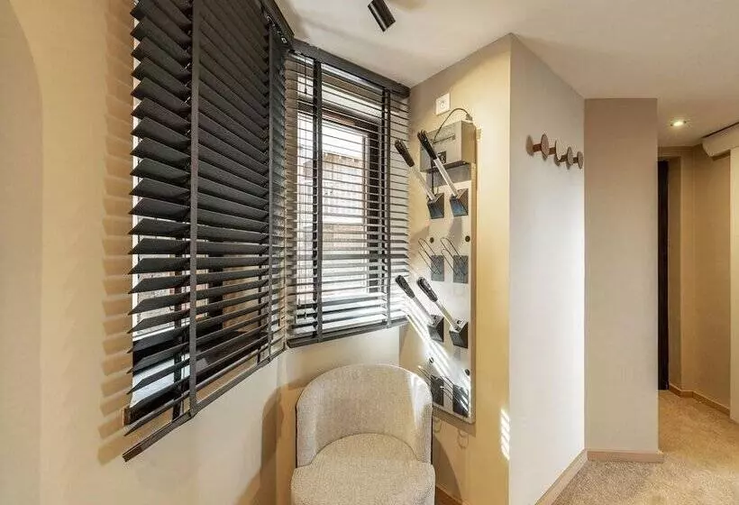 Отель Fahrenheit Seven Courchevel