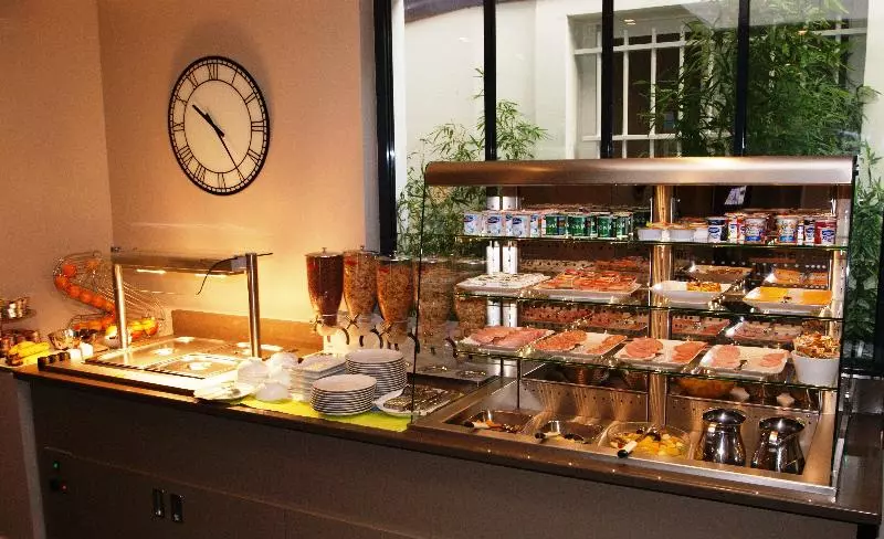 هتل Holiday Inn Paris Auteuil, An Ihg