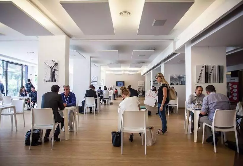 酒店 Hôtel C Suites Chambres Spacieuses