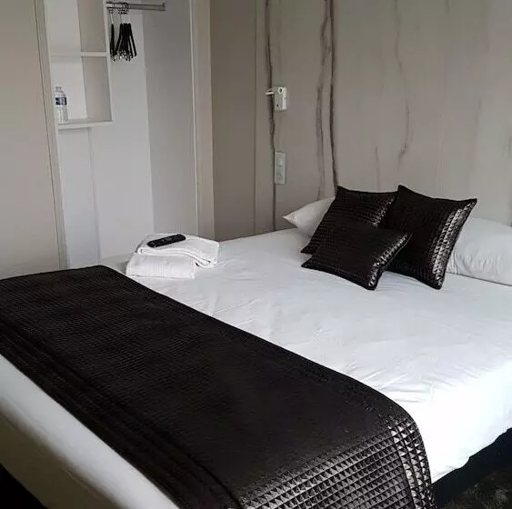 בית מלון כפרי Hôtel D’angleterre Rouen Centre