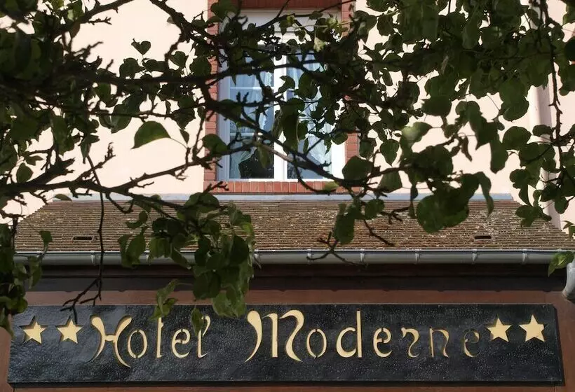 Отель Hôtel Moderne