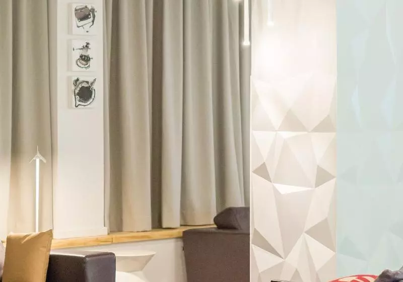 هتل Experimental Chalet Val D’isère