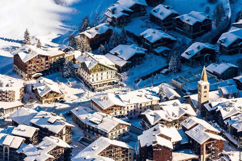 هتل Experimental Chalet Val D’isère