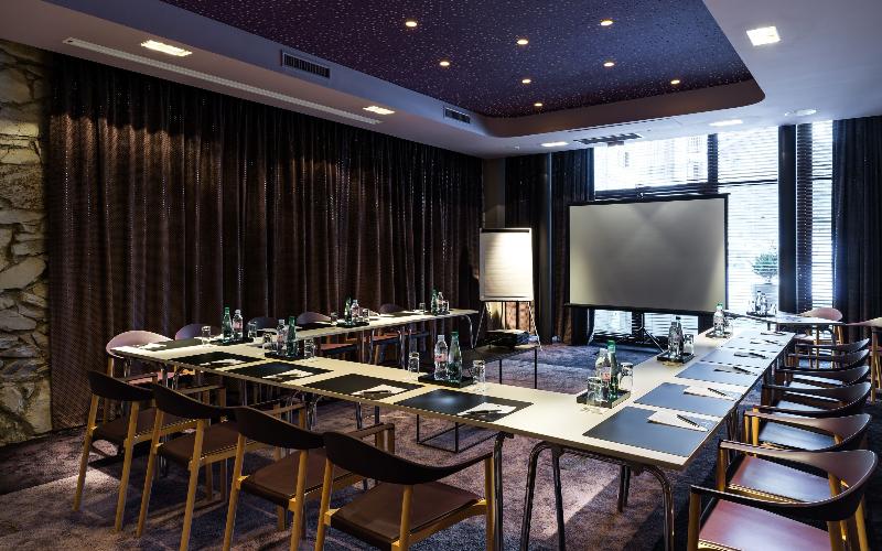 هتل Experimental Chalet Val D’isère