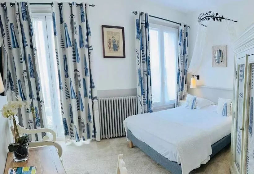 בית מלון כפרי & Restaurant Le Central Trouville