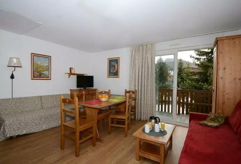 בית מלון כפרי Résidence Odalys Le Surf Des Neiges