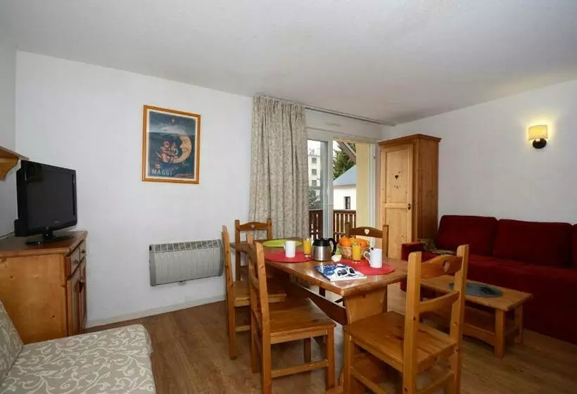 בית מלון כפרי Résidence Odalys Le Surf Des Neiges