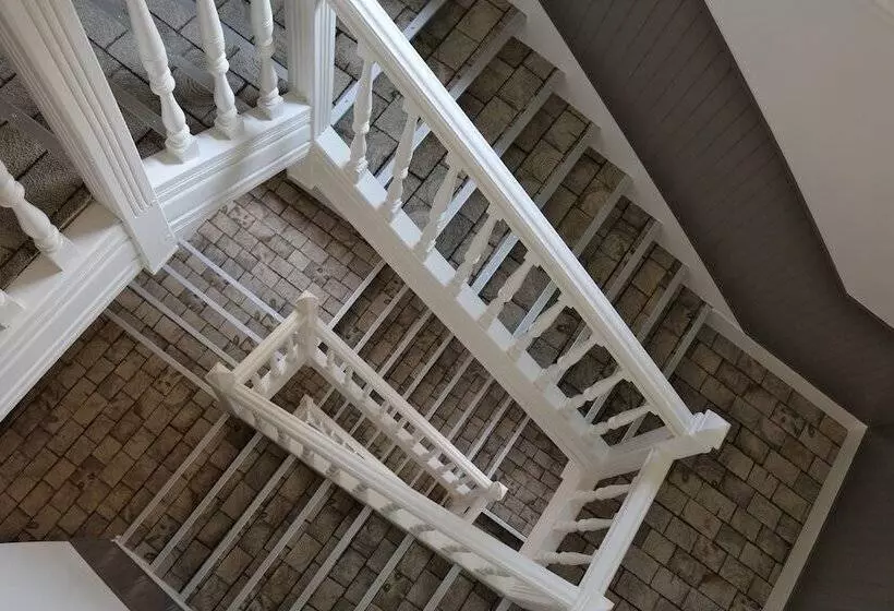 هتل Les Terrasses Poulard