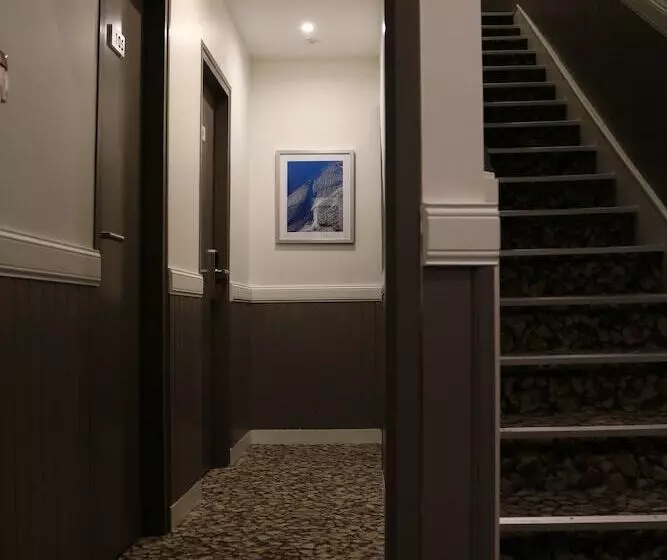 هتل Les Terrasses Poulard