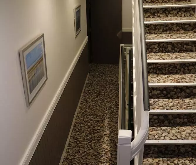 هتل Les Terrasses Poulard