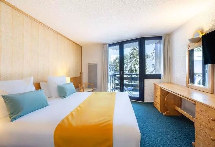 Lake Hotel Courchevel 1850