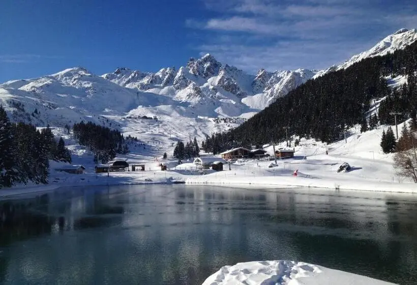 Lake Hotel Courchevel 1850