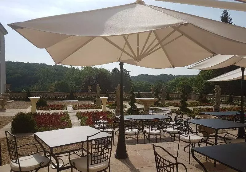 ホテル Chateau De Beauvois  La Maison Younan