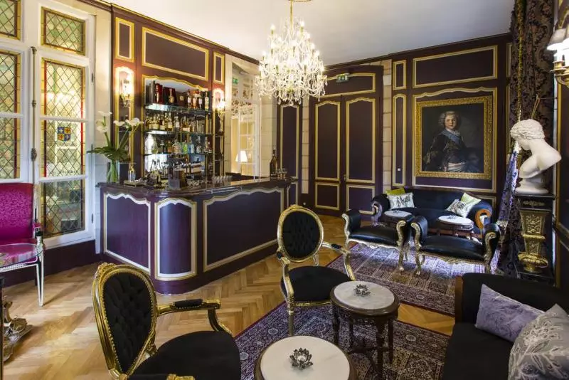 ホテル Chateau De Beauvois  La Maison Younan